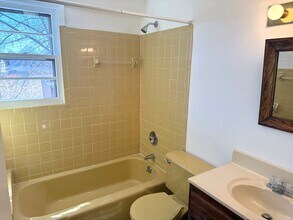 45 Milton St in Fairfield, CT - Building Photo - Building Photo