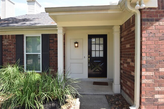 18010 Golden Ridge Dr in Houston, TX - Building Photo - Building Photo