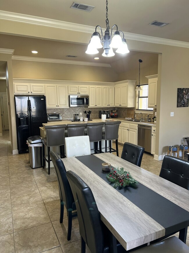 property at 3318 Northlake Ave