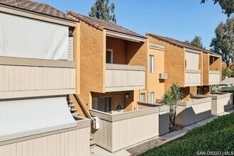 7787 Margerum Ave in San Diego, CA - Building Photo - Building Photo