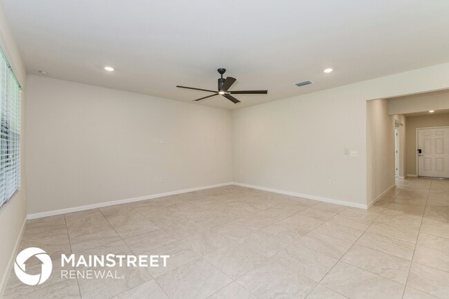 10820 Firebush Cir in North Fort Myers, FL - Building Photo - Building Photo