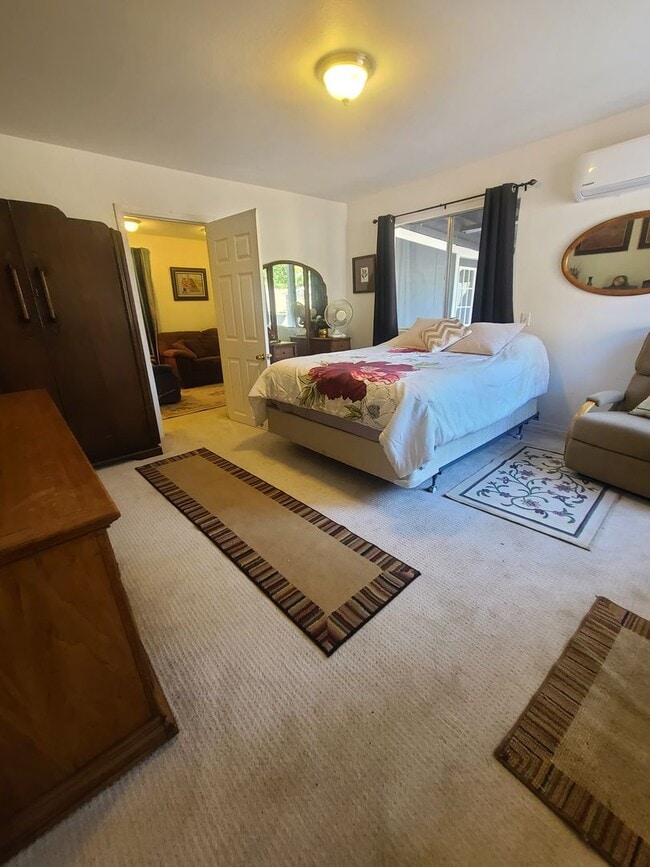 property at 1171 SW Hayter St