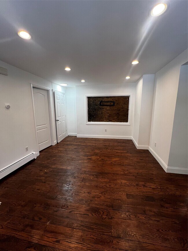 516 E 142nd St in Bronx, NY - Building Photo - Building Photo