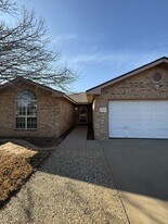 2207 93rd St in Lubbock, TX - Building Photo