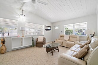 321 Forsyth St in Boca Raton, FL - Building Photo - Building Photo