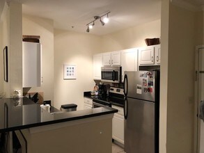 1000 Providence Pl, Unit 381 in Providence, RI - Foto de edificio - Building Photo
