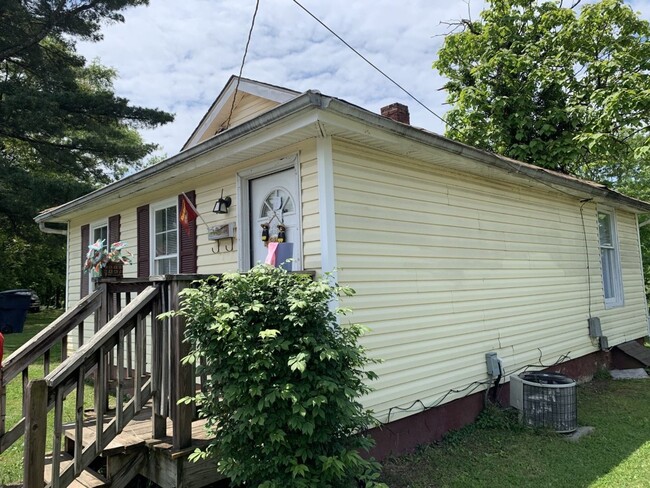 property at 1134 Cove Rd