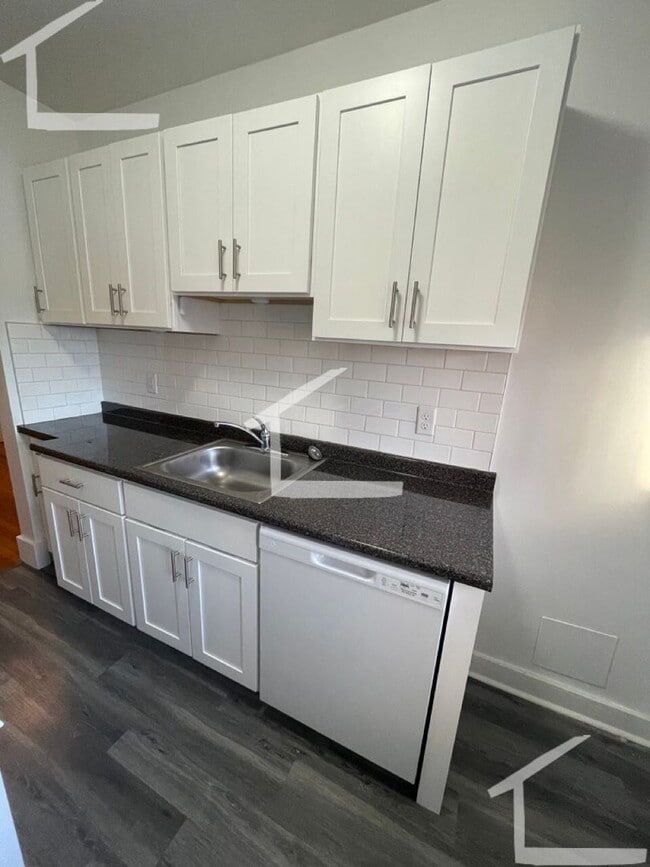 116 Washington St in Boston, MA - Building Photo - Building Photo