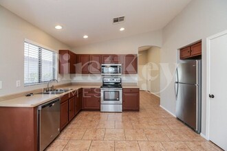 648 S 99th St in Mesa, AZ - Building Photo - Building Photo