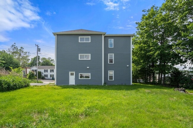 46 Prospect St in Webster, MA - Building Photo - Building Photo