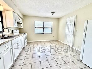 1772 Farrell Ave in Clearwater, FL - Building Photo - Building Photo