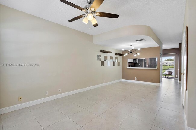 3120 SW 49th St in Fort Lauderdale, FL - Building Photo - Building Photo