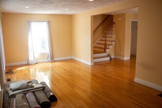 4 Humphrey St in Wakefield, MA - Building Photo - Building Photo