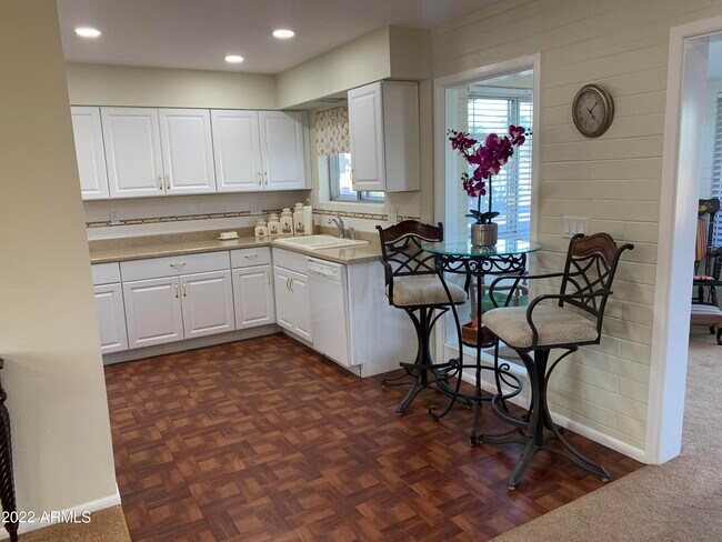 10138 W Pinehurst Dr in Sun City, AZ - Building Photo - Building Photo