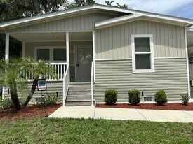 2263 NW 48th Avenue Rd in Ocala, FL - Building Photo