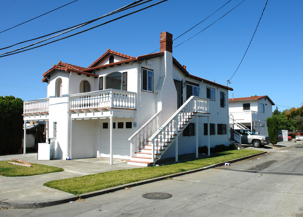 2305 Eldorado St in Vallejo, CA - Foto de edificio