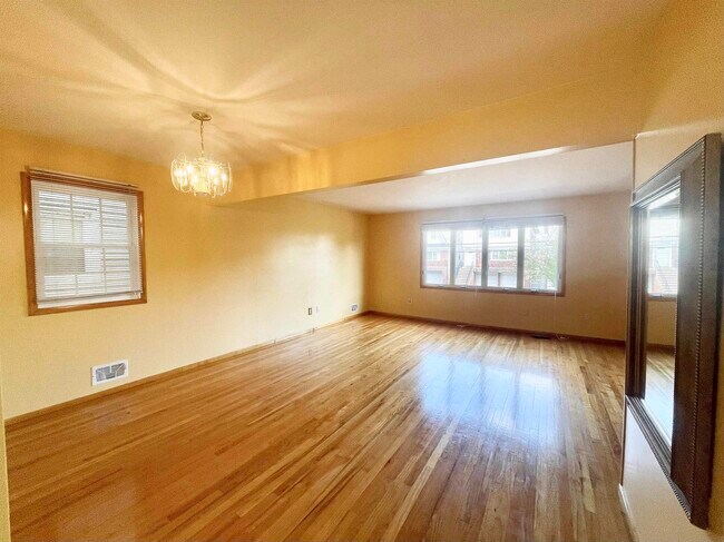 57 ISABELLA Ave in Bayonne, NJ - Building Photo - Building Photo