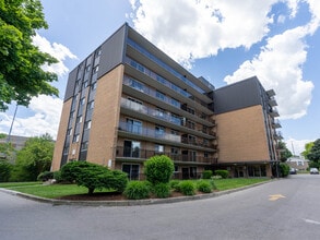 875 Colborne Rd in Sarnia, ON - Building Photo - Building Photo