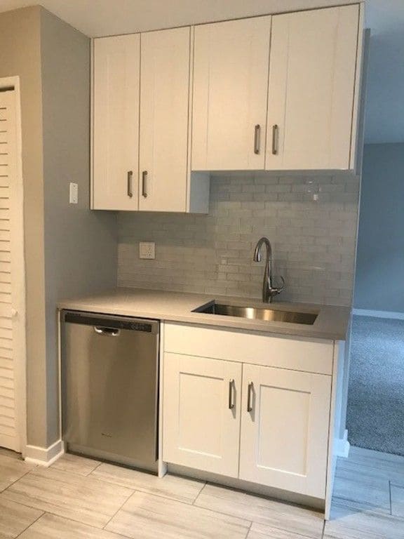 property at 2349 W Jarvis Ave