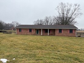 101 Merlin Dr in Georgetown, KY - Building Photo