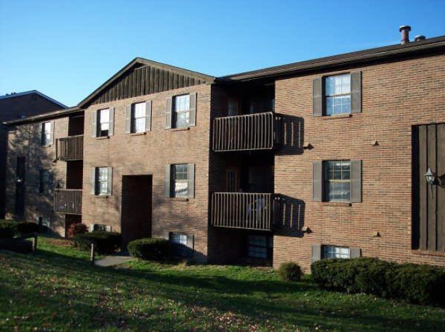 Stillwater Cottage in Hamilton, OH - Building Photo