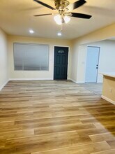 2740 E Indianapolis Ave in Fresno, CA - Building Photo - Building Photo