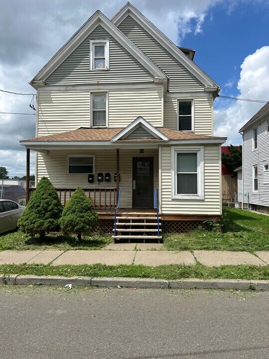 9 Martha St, Unit 2A in Binghamton, NY - Building Photo