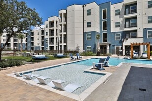 The Devereaux in New Braunfels, TX - Building Photo