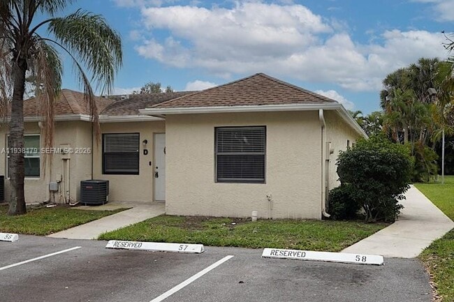 5080 Sanctuary Way in West Palm Beach, FL - Building Photo - Building Photo