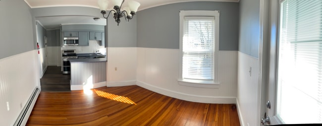 36 Maple St in Warwick, RI - Building Photo - Building Photo