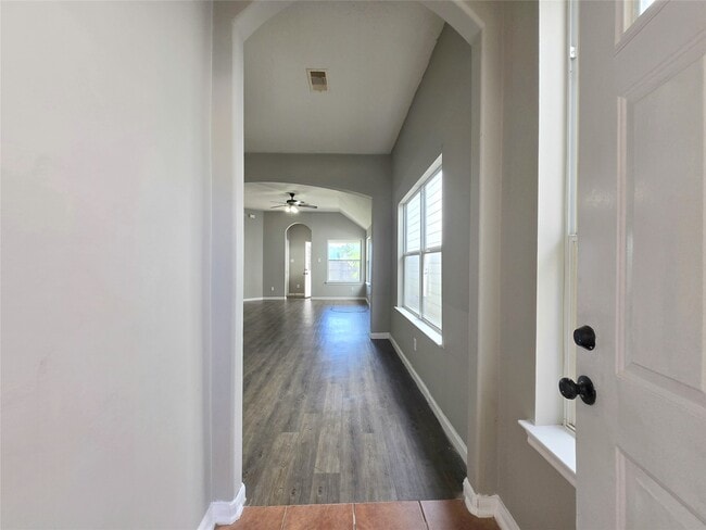 property at 811 Forest Hillside Ln