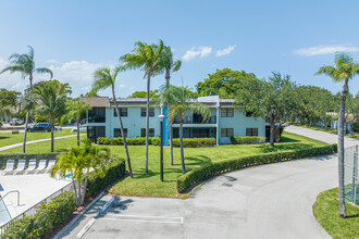 Point at Delray Condominiums in Delray Beach, FL - Building Photo - Building Photo