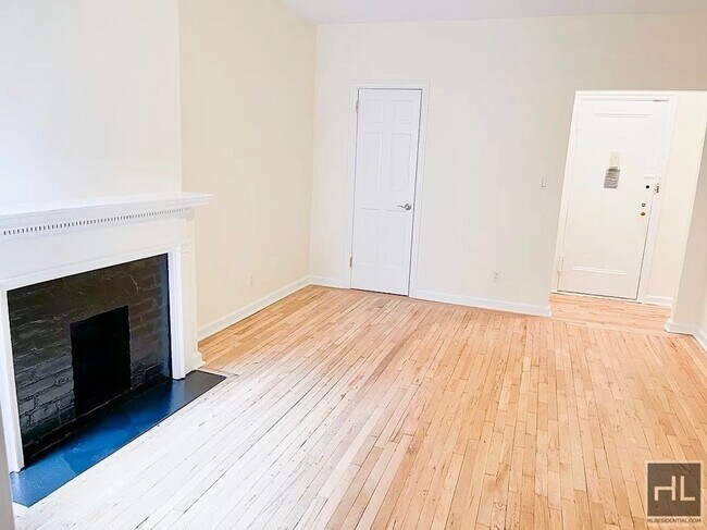 East 84th Street, Unit 4H in New York, NY - Building Photo - Building Photo