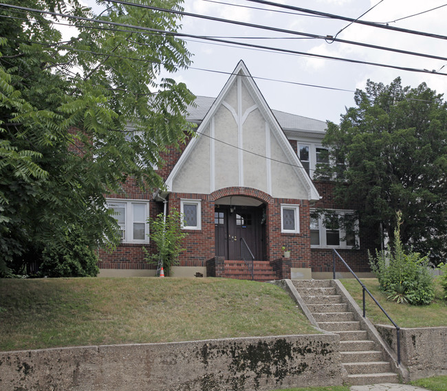 63-65 Dubois Ave in Staten Island, NY - Building Photo - Building Photo