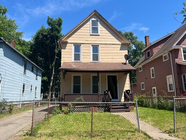 property at 72 Lincoln Ave