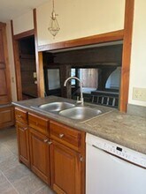 33 N Main St, Unit 33B in Newmarket, NH - Building Photo - Building Photo