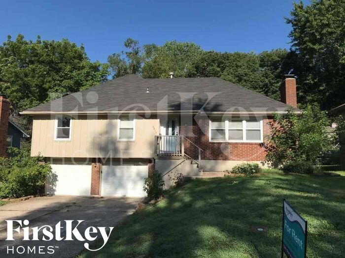 6812 Vermont Ave in Raytown, MO - Building Photo