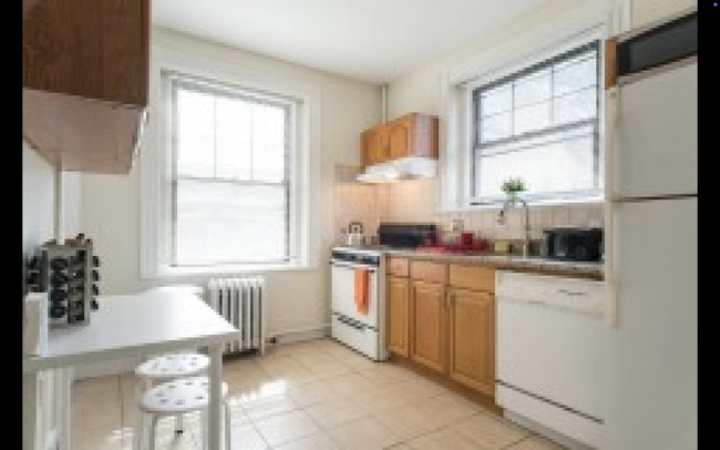 52 Babcock St, Unit #1