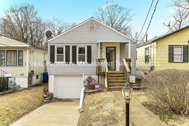 property at 249 S Hartnett Ave