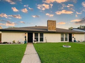 310 Candlewood Pl in Richardson, TX - Building Photo