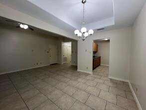 2720 Camelot Dr in Laredo, TX - Building Photo - Building Photo