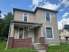 457 Nussbaum Ave in Fort Wayne, IN - Building Photo