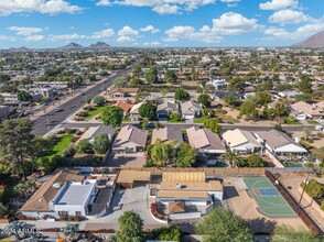 8340 Thomas Rd in Scottsdale, AZ - Building Photo - Building Photo