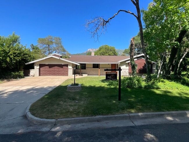 property at 5070 Doren Dr