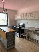 1432 NE 163rd St in North Miami Beach, FL - Building Photo - Building Photo