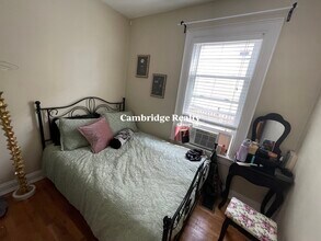 119 Pine St, Unit 1A in Cambridge, MA - Building Photo - Building Photo