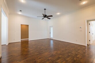 4086 Glen Laurel Dr E in Valdosta, GA - Building Photo - Building Photo