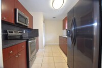 823 NW 7th St in Hallandale Beach, FL - Building Photo - Building Photo