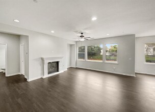 32676 Quiet Trail Dr in Winchester, CA - Building Photo - Building Photo