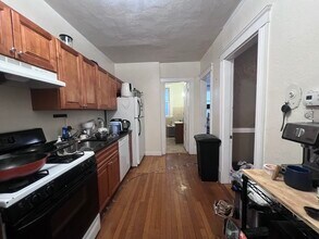 148 Strathmore Rd, Unit 1 in Boston, MA - Building Photo - Building Photo